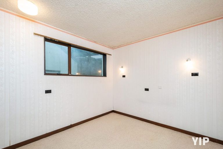 Photo of property in 1 Kim Street, Khandallah, Wellington, 6035
