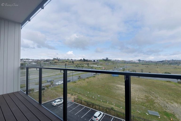 Photo of property in 405/3 Kaipiho Lane, Albany, Auckland, 0632