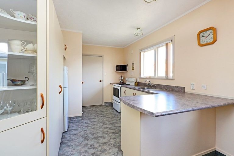 Photo of property in 18b Chester Street, Taradale, Napier, 4112