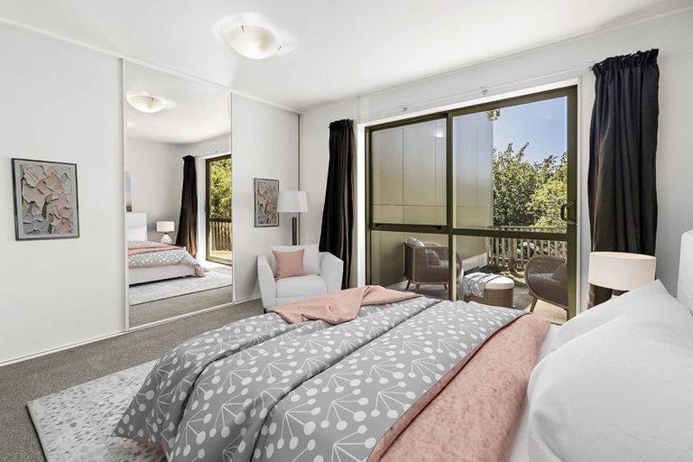 Photo of property in 113 Allington Road, Karori, Wellington, 6012