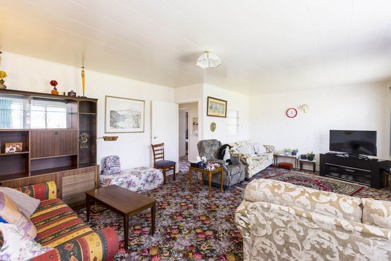 Photo of property in 1105 High Street, Taita, Lower Hutt, 5011