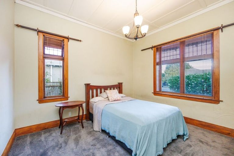 Photo of property in 19 Frederick Street, Terrace End, Palmerston North, 4410
