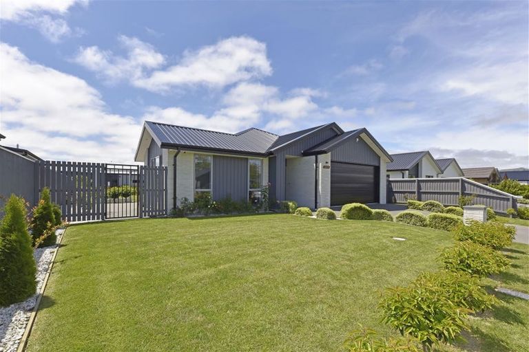 Photo of property in 5 Collier Drive, Halswell, Christchurch, 8025