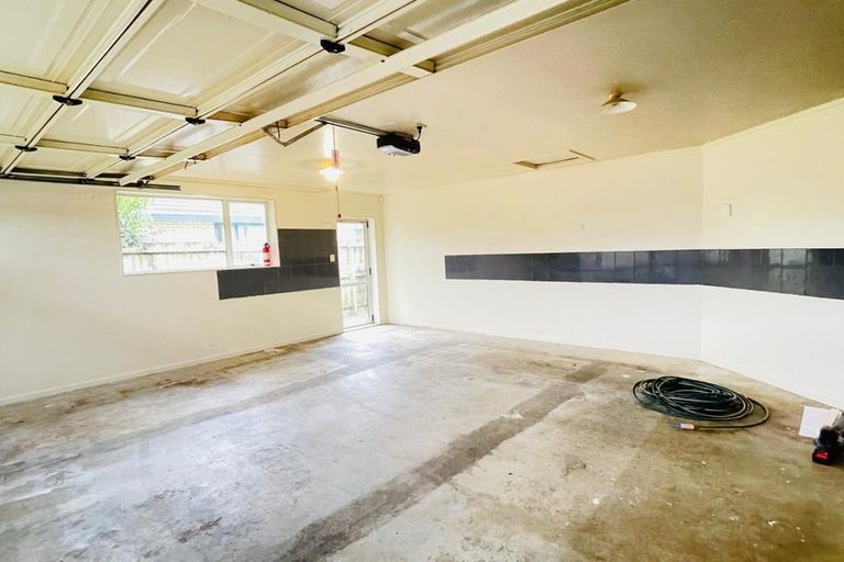 Photo of property in 53 Kayes Road, Pukekohe, 2120