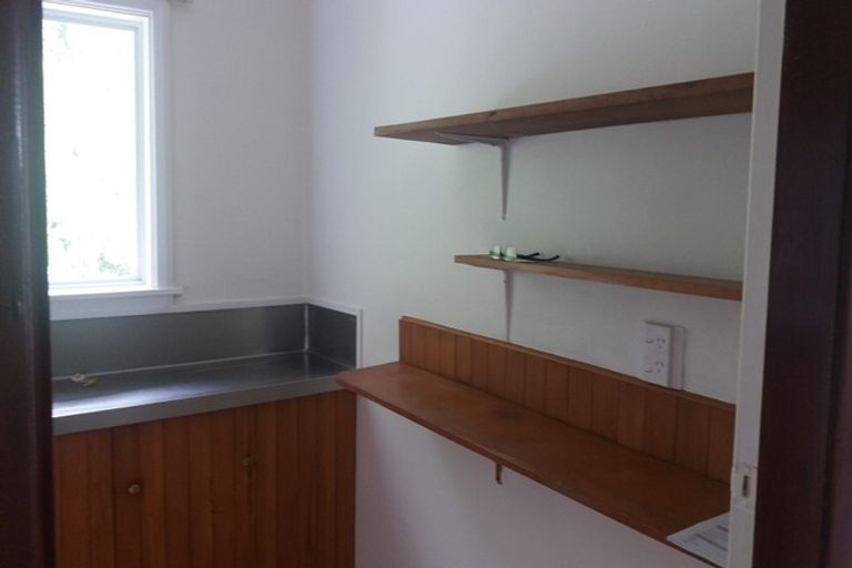 Photo of property in 2/72b Ira Street, Miramar, Wellington, 6022