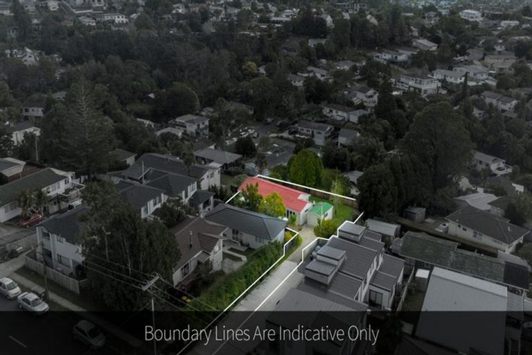 Photo of property in 68 Stanley Road, Glenfield, Auckland, 0629