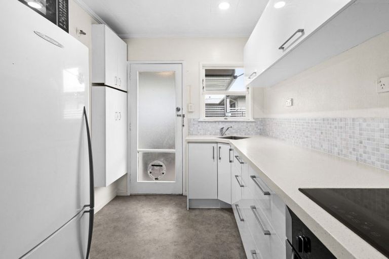 Photo of property in 38a Taradale Road, Marewa, Napier, 4110