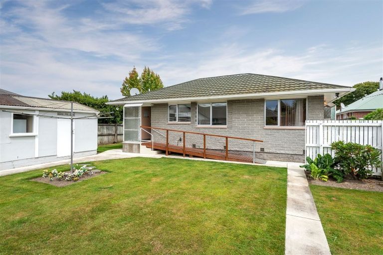 Photo of property in 548 Cranford Street, Papanui, Christchurch, 8052