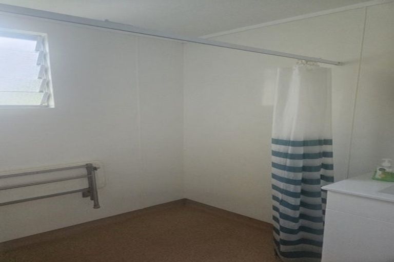 Photo of property in 860 Hokio Beach Road, Hokio Beach, Levin, 5571