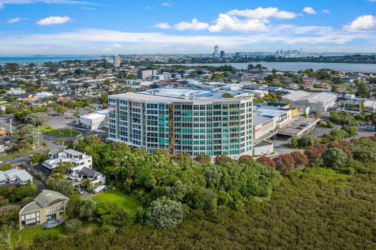 Photo of property in 301/20 Omana Road, Milford, Auckland, 0620