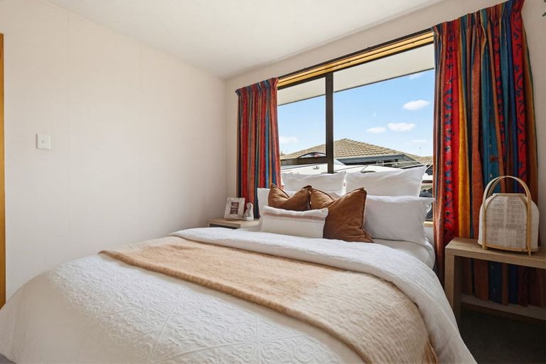 Photo of property in 37 Ben Nevis Drive, Broomfield, Christchurch, 8042
