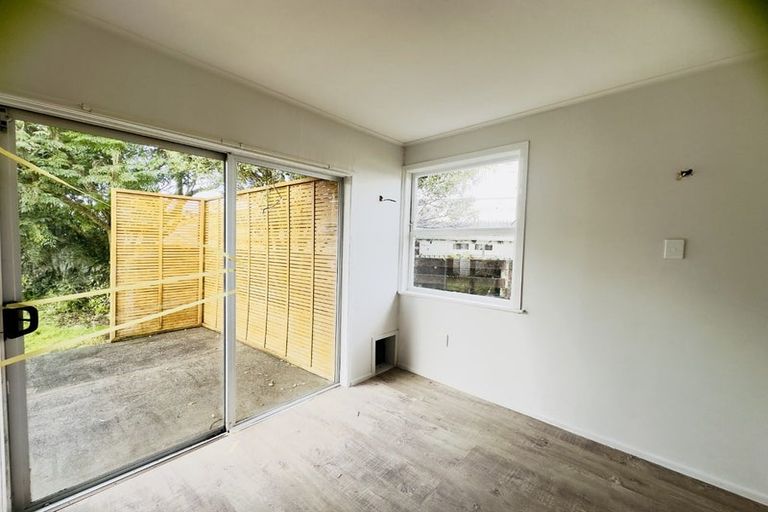 Photo of property in 16 Cargill Street, Papakura, 2110