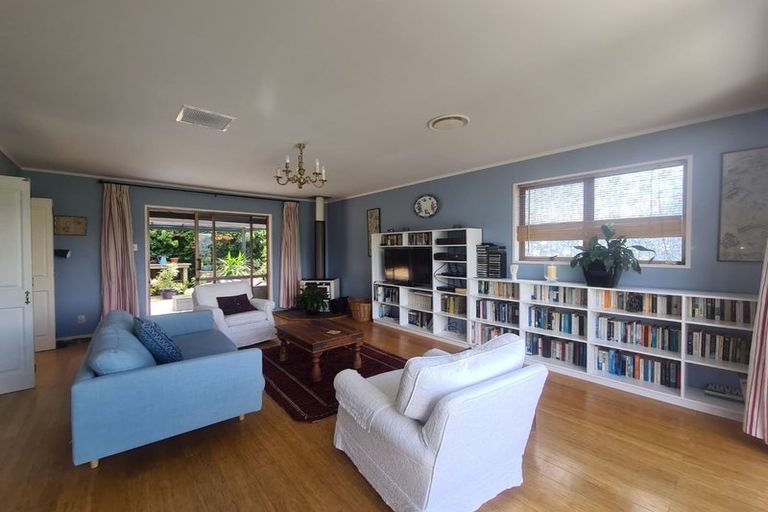 Photo of property in 11 The Anchorage, Whitby, Porirua, 5024