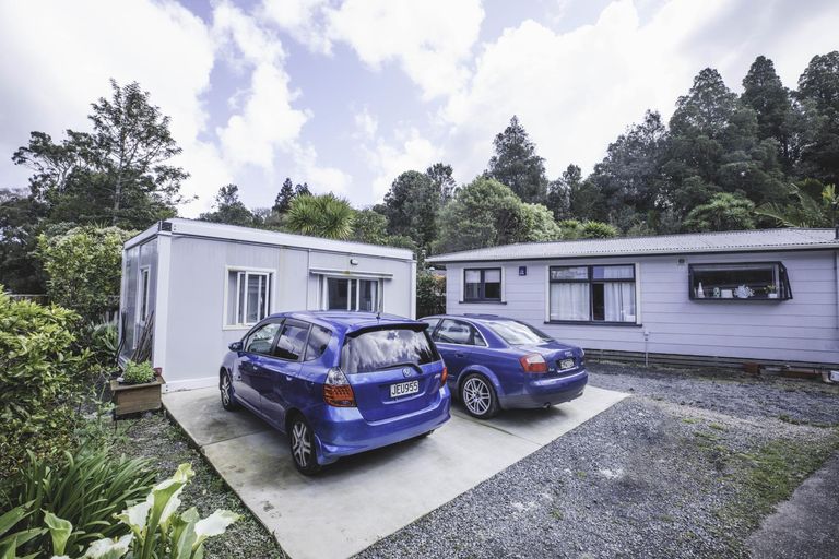 Photo of property in 13 Awaruku Road, Torbay, Auckland, 0630