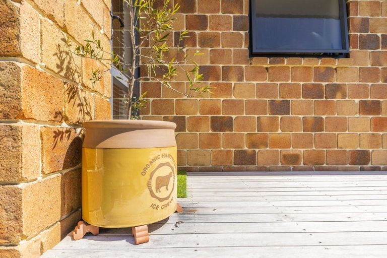 Photo of property in 19 Manhattan Court, Paraparaumu Beach, Paraparaumu, 5032