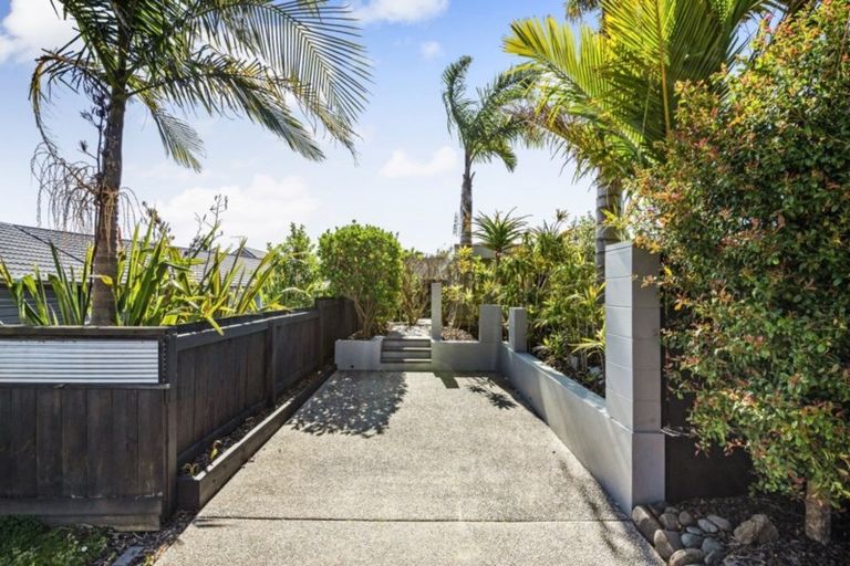 Photo of property in 1/7 Pinero Place, Bucklands Beach, Auckland, 2014