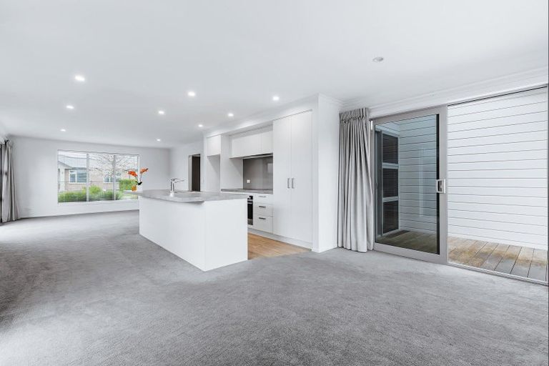 Photo of property in 28 Bastille Court, Rangatira Park, Taupo, 3330