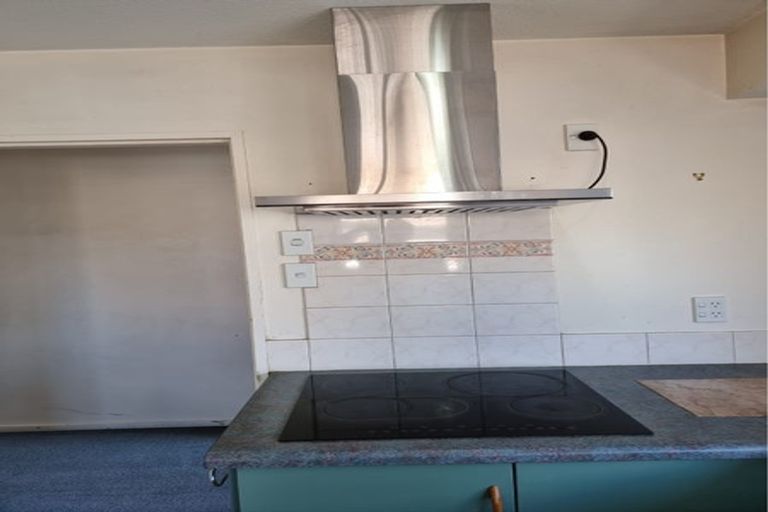 Photo of property in 12a Topham Lane, Hornby, Christchurch, 8042