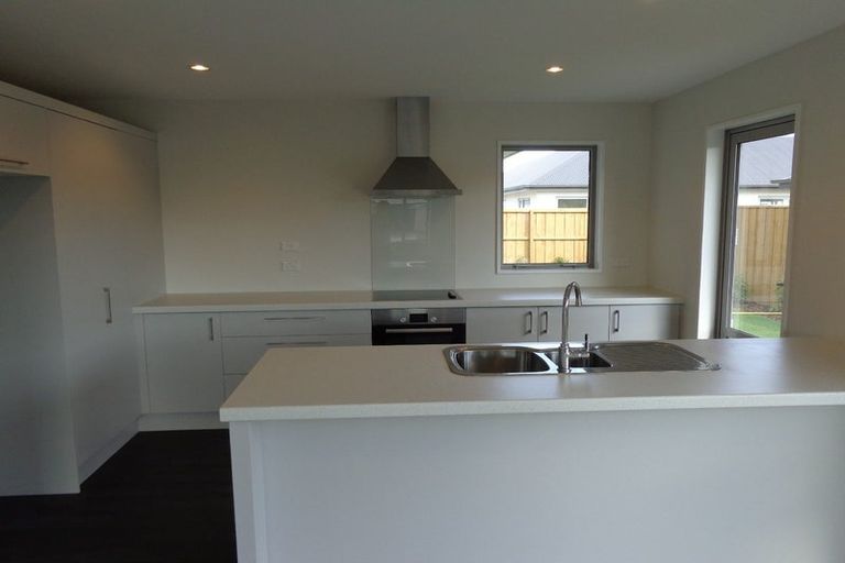 Photo of property in 6 Burford Way, Rolleston, 7615