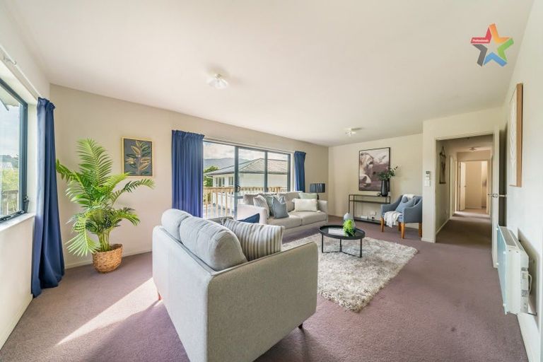 Photo of property in 30 Plateau Road, Te Marua, Upper Hutt, 5018