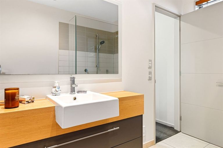 Photo of property in 32 Six Silvers Avenue, Halswell, Christchurch, 8025