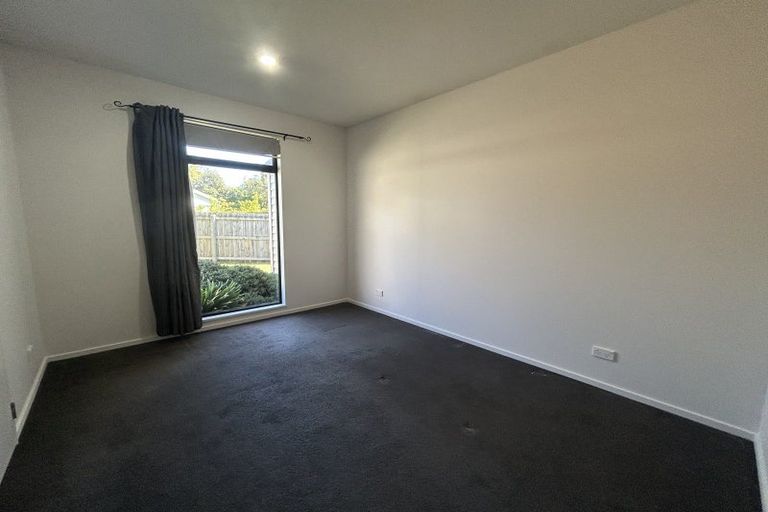 Photo of property in 13 Kowhai Drive, Wanaka, 9305