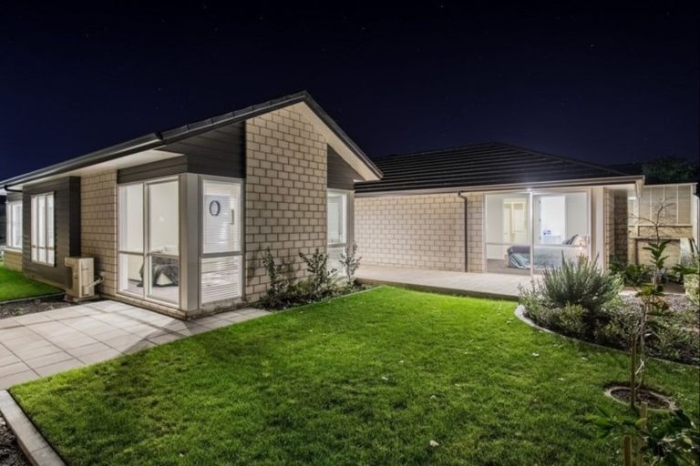 Photo of property in 320 Lakes Boulevard, Pyes Pa, Tauranga, 3112