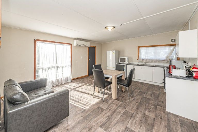 Photo of property in 100 Puriri Street, Gonville, Wanganui, 4501