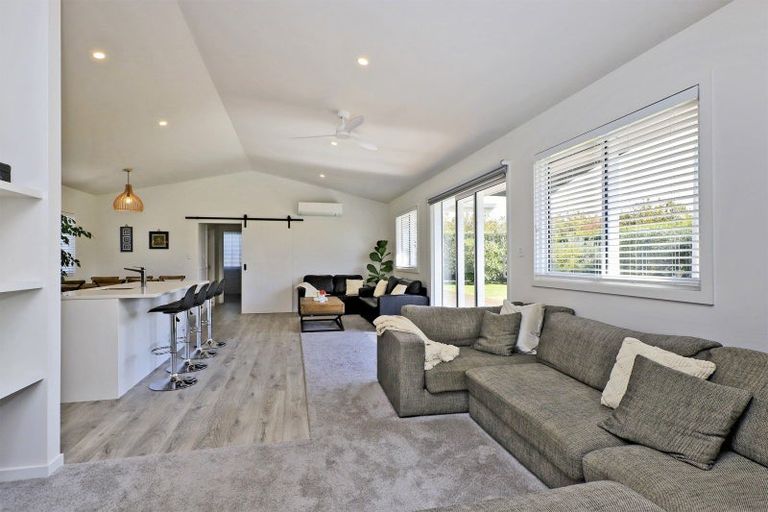 Photo of property in 2 Cape Grove, Haumoana, 4180