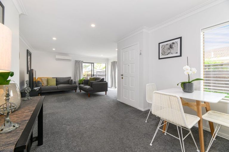 Photo of property in 63a Nile Road, Milford, Auckland, 0620