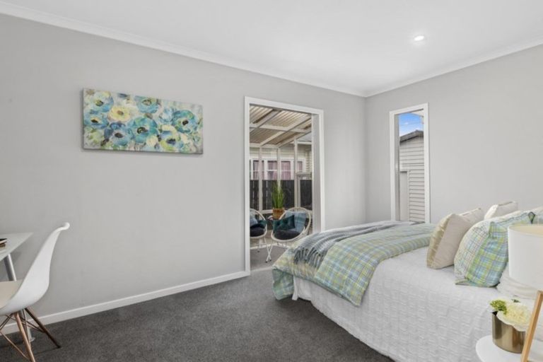 Photo of property in 1a Miro Street, Woburn, Lower Hutt, 5010