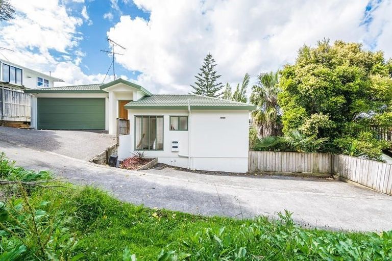 Photo of property in 1/61 Mountbatten Avenue, Hillcrest, Auckland, 0627