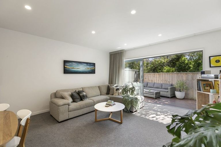 Photo of property in 15/7u Handyside Street, Tawa, Wellington, 5028