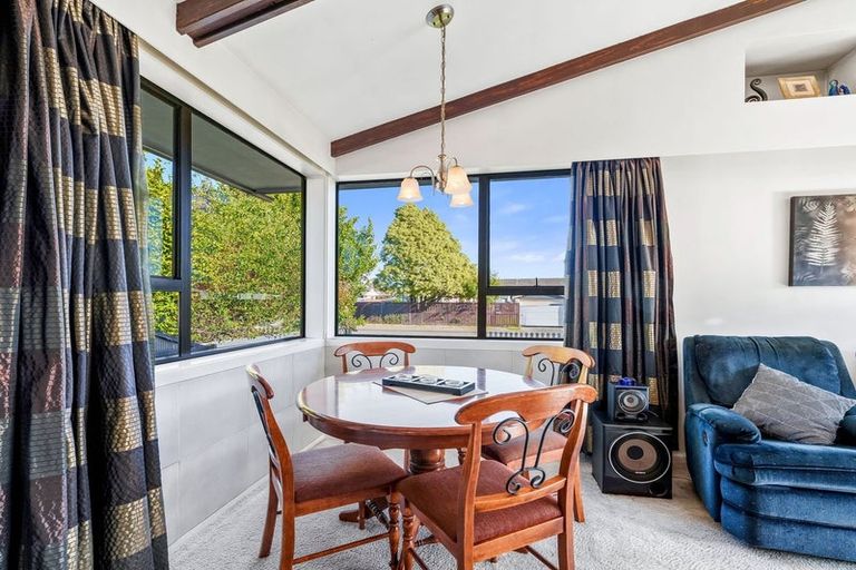 Photo of property in 21 Montague Street, Islington, Christchurch, 8042
