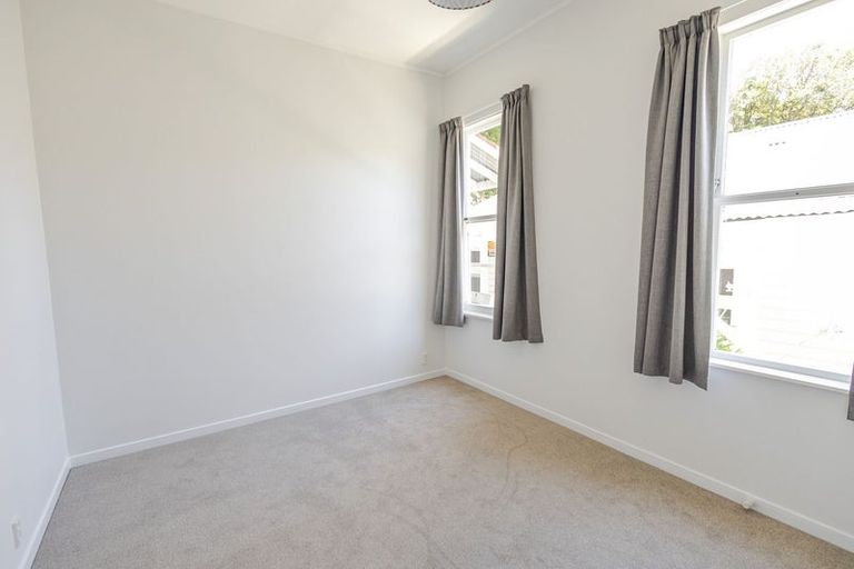 Photo of property in 26 Adams Terrace, Aro Valley, Wellington, 6021