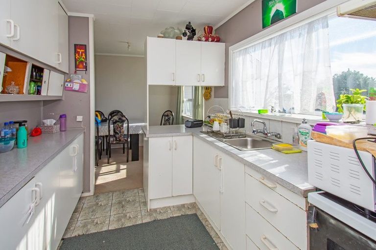 Photo of property in 581 Massey Road, Mangere, Auckland, 2022