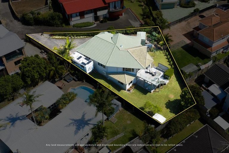 Photo of property in 40 Westpark Drive, West Harbour, Auckland, 0618