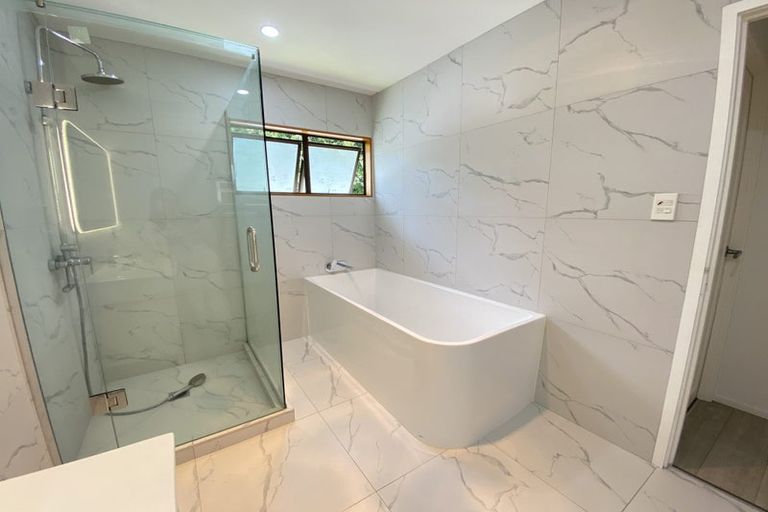 Photo of property in 36 Murvale Drive, Bucklands Beach, Auckland, 2014