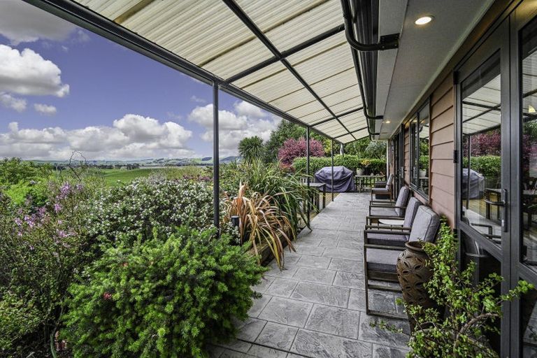 Photo of property in 1215 Taihape Road, Sherenden, Hastings, 4179