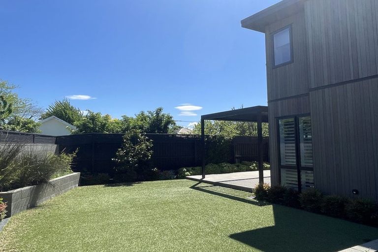Photo of property in 57a Garreg Road, Bryndwr, Christchurch, 8052