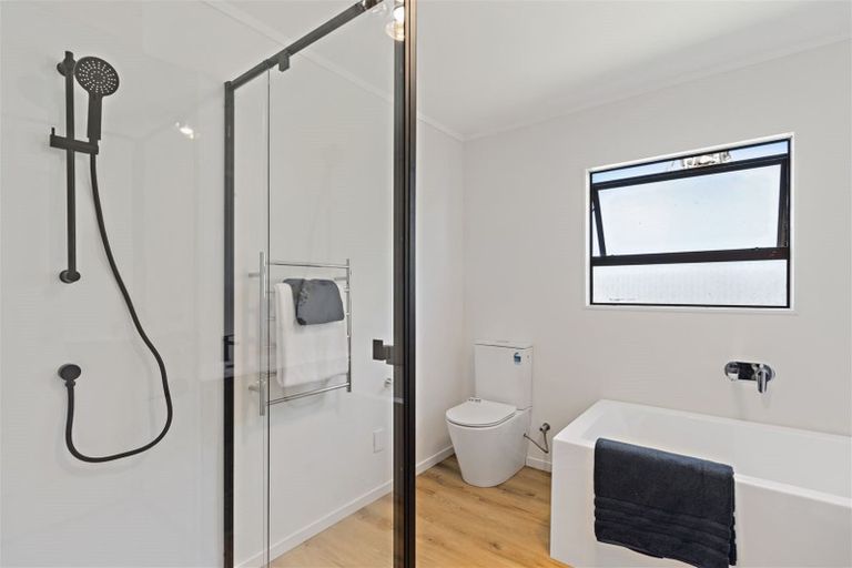 Photo of property in 2/8 Coates Road, Papatoetoe, Auckland, 2025