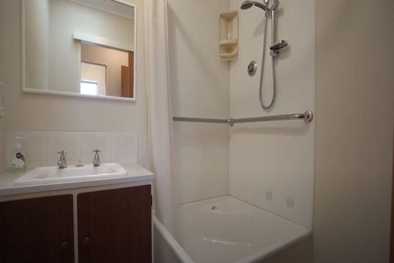 Photo of property in 3b Naumai Place, Spotswood, New Plymouth, 4310