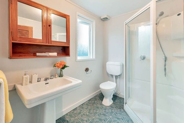 Photo of property in 55 Chislehurst Street, Henderson, Auckland, 0612