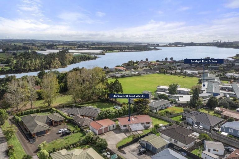 Photo of property in 46 Sandspit Road, Waiuku, 2123