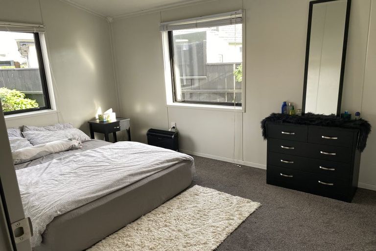 Photo of property in 6c Clement Grove, Taita, Lower Hutt, 5011