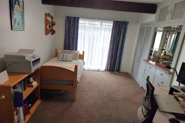 Photo of property in 62 Palatine Terrace, Saint Martins, Christchurch, 8022