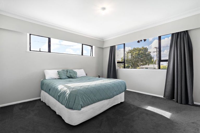 Photo of property in 18 Murray Road, Te Atatu Peninsula, Auckland, 0610