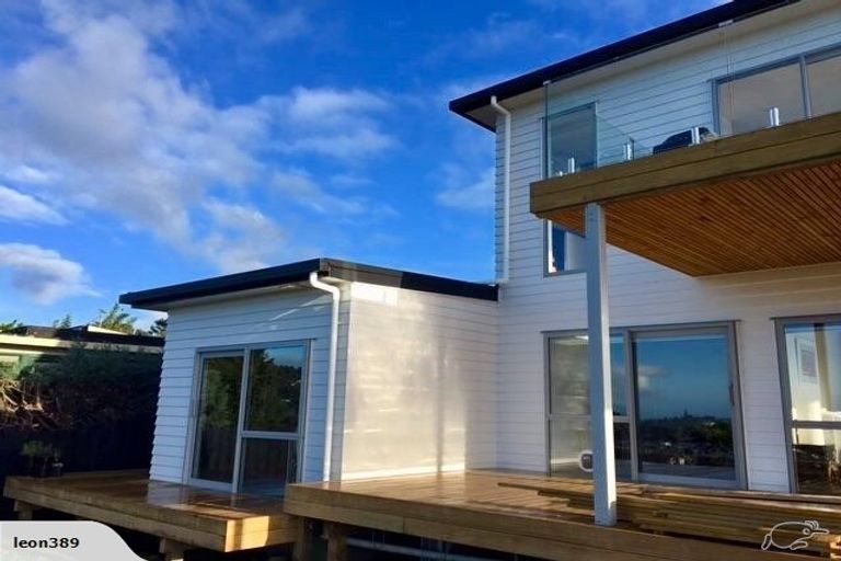 Photo of property in 6 Ava Avenue, Titirangi, Auckland, 0604