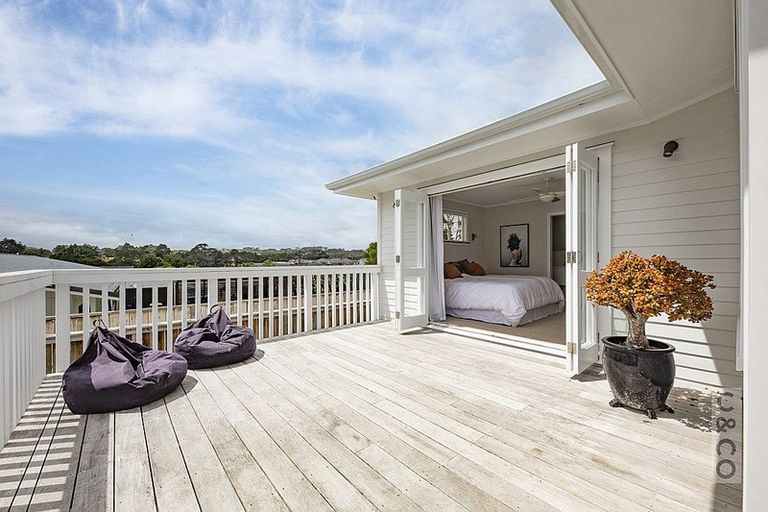 Photo of property in 25 Maude Street, Riverhead, 0820