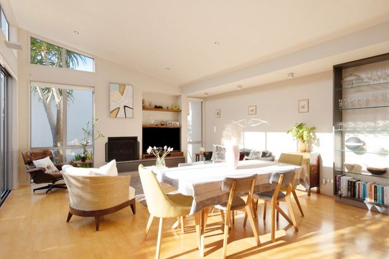 Photo of property in 10 Boardwalk Lane, Seatoun, Wellington, 6022